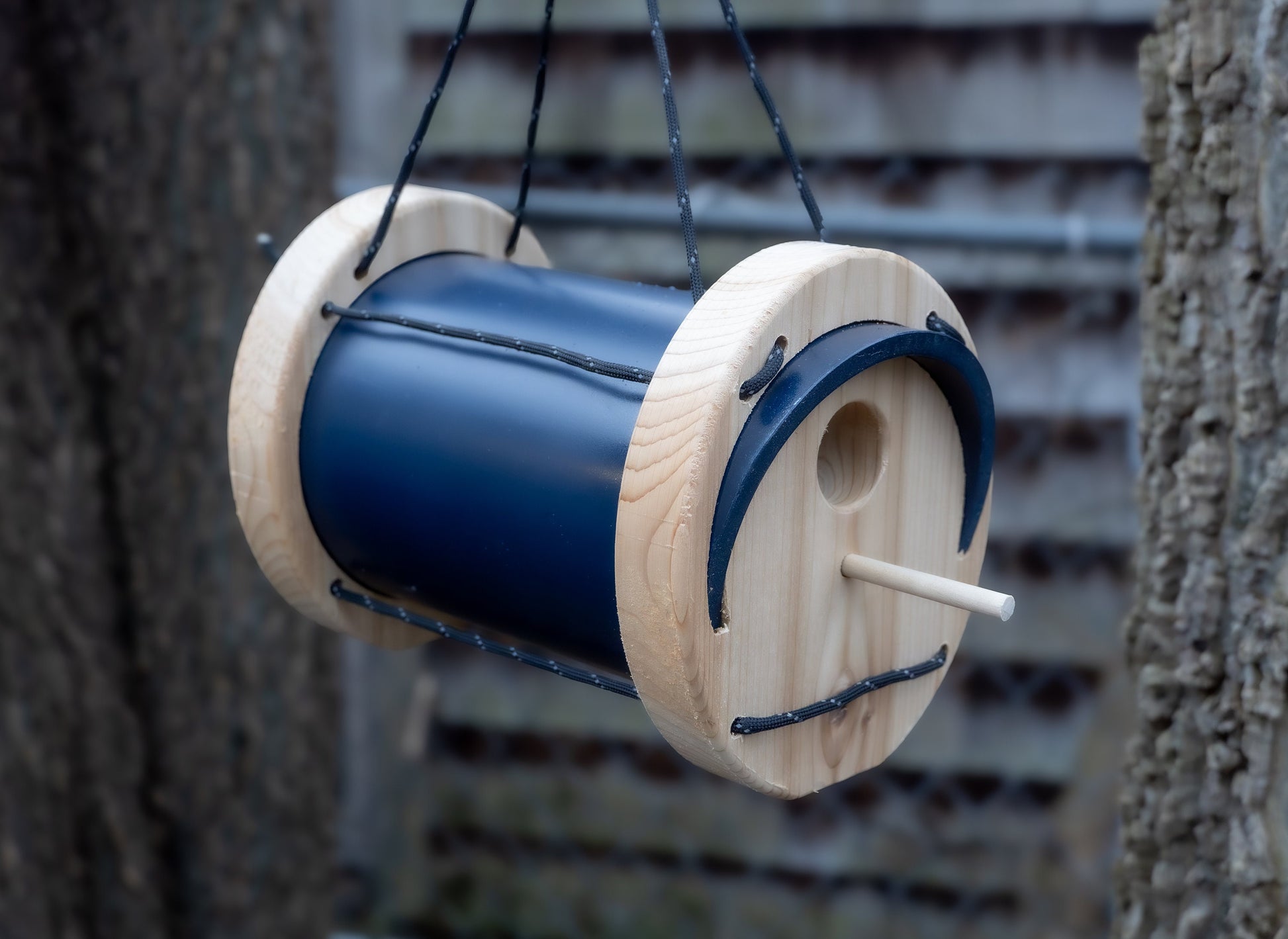 Charming Wren Birdhouse - The Spool - Horizontal