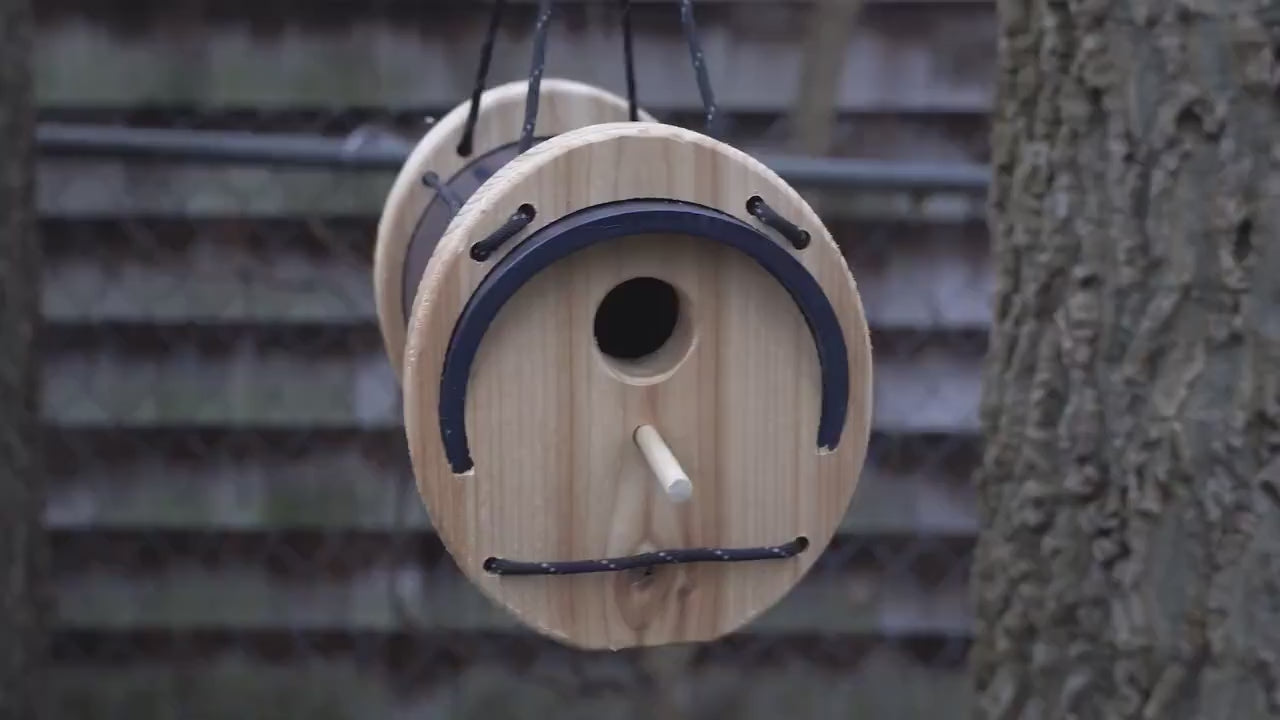 Charming Wren Birdhouse - The Spool - Horizontal